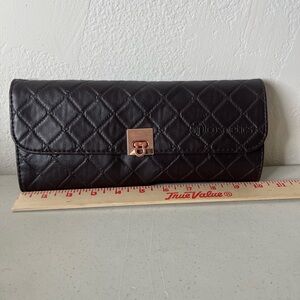 BH Cosmetics Black Quilted Cosmetic Case with Rose Gold Clasp